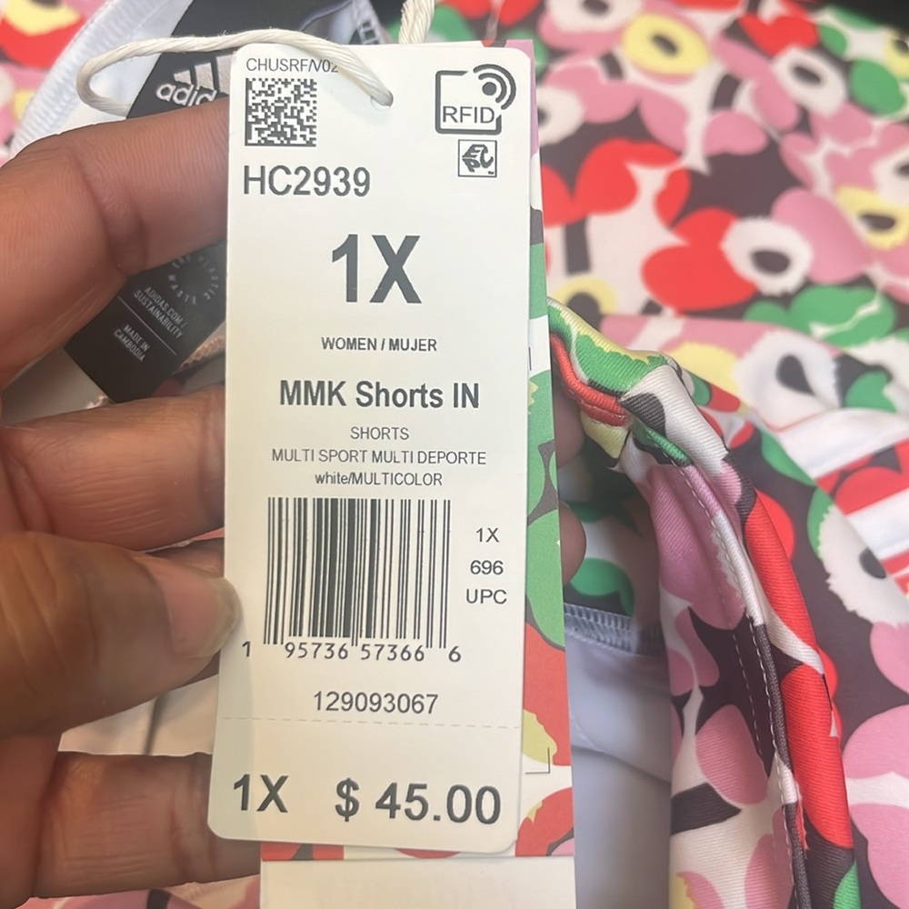 NWT- Adidas Women's Marimekko Plus Size Shorts, White/Multicolor 1X - Picture 3 of 4